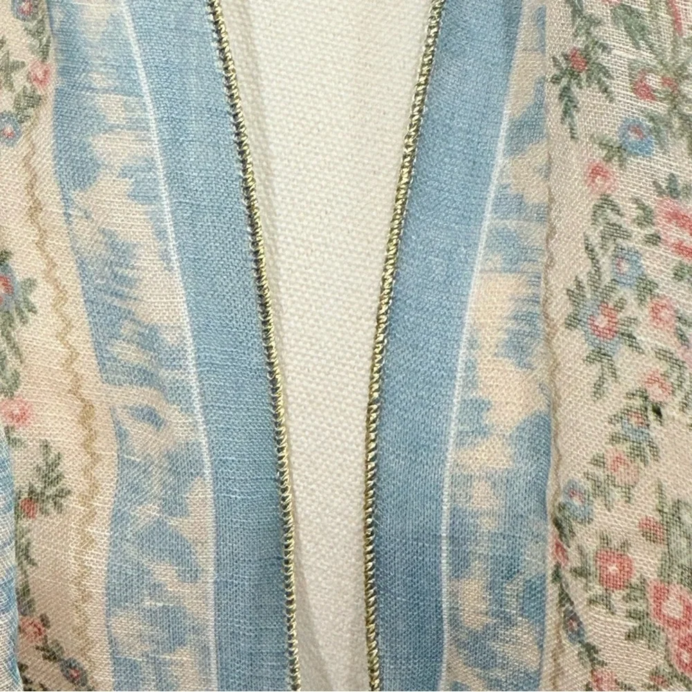 NWT Lauren Ralph Lauren Blue and Cream Floral Stripe Scarf